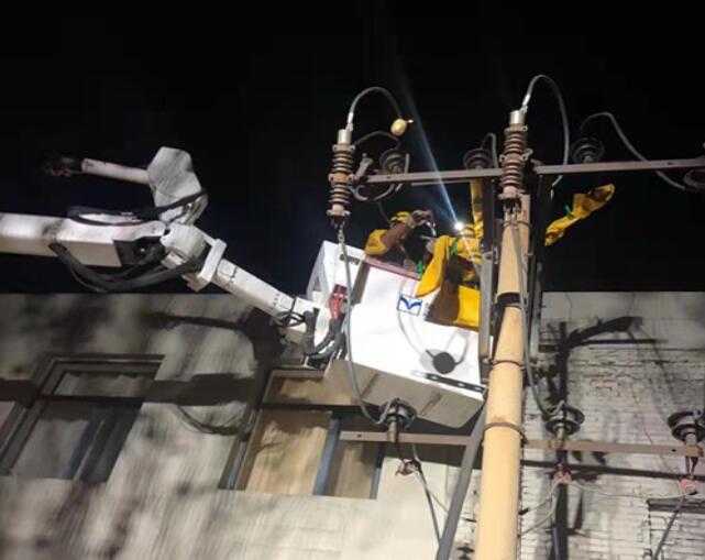 烏海電業(yè)局配電帶電作業(yè)處：11、7、23