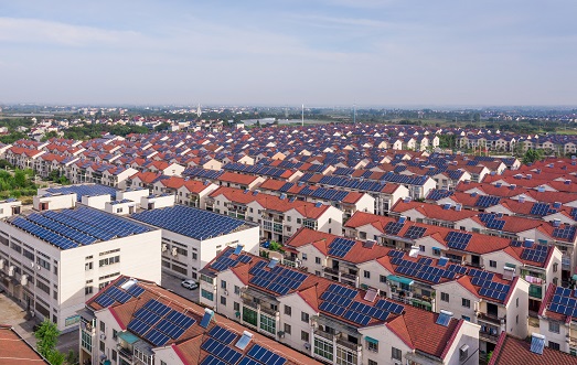 【兩會(huì)】南存輝委員：建議戶用光伏電力納入綠電、綠證、碳排放權(quán)交易市場(chǎng)
