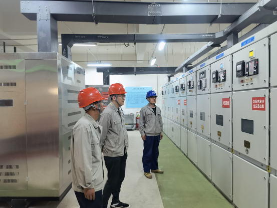 開展客戶側(cè)檢查，為企業(yè)安全用電保駕護航