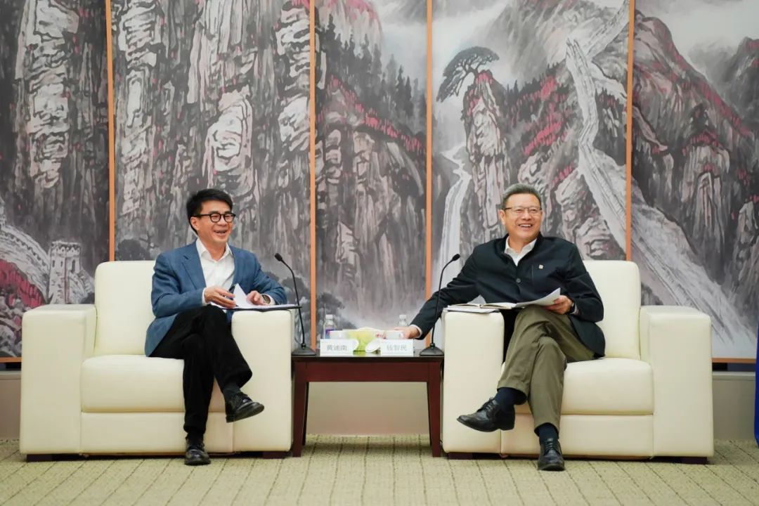 國(guó)家電投黨組書記、董事長(zhǎng)錢智民會(huì)見申能集團(tuán)黨委書記、董事長(zhǎng)黃迪南