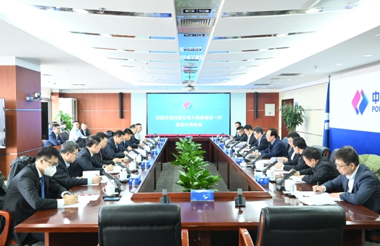 中國電建黨委書記、董事長丁丁焰章與內(nèi)蒙古電力集團黨委書記、董事長賈振國會談