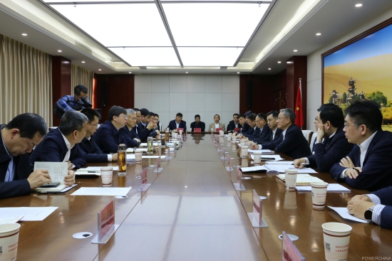 中國電建黨委副書記、總經(jīng)理王斌與酒泉市主要領(lǐng)導(dǎo)會談