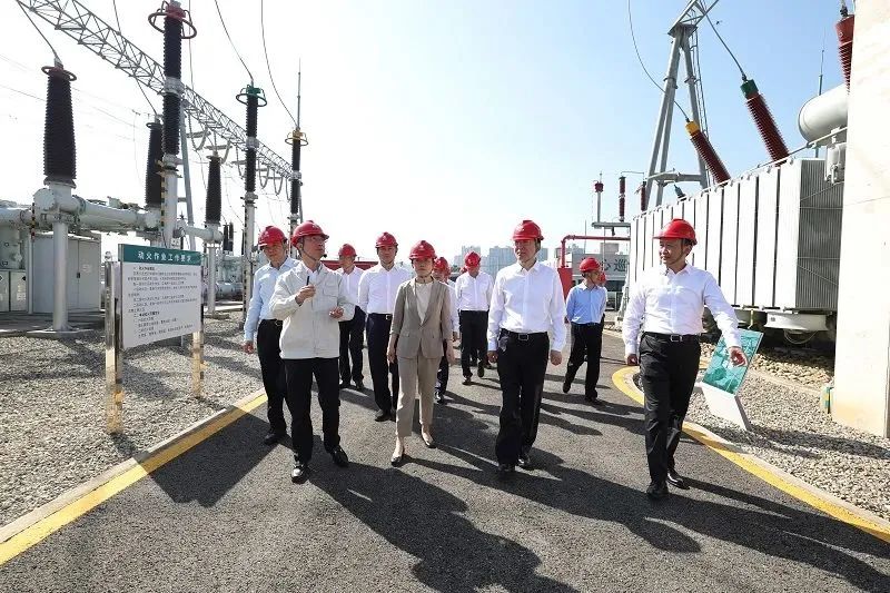 國家電網董事長、黨組書記辛保安會見四川省委書記王曉暉、省長黃強并檢查大運會供電保障工作