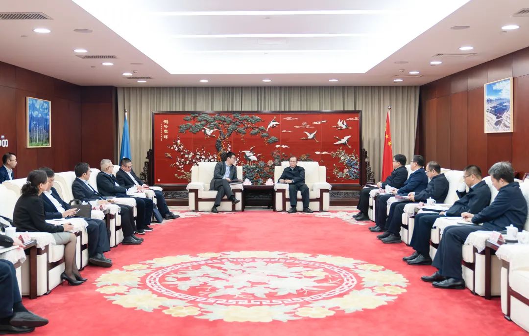 華電黨組書記、董事長江毅會(huì)見上海電氣集團(tuán)黨委書記、董事長吳磊