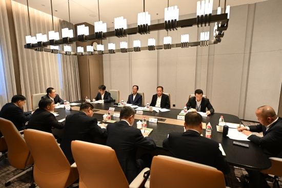 丁焰章與近期新任職子企業(yè)黨委書記、董事長進(jìn)行集體談話