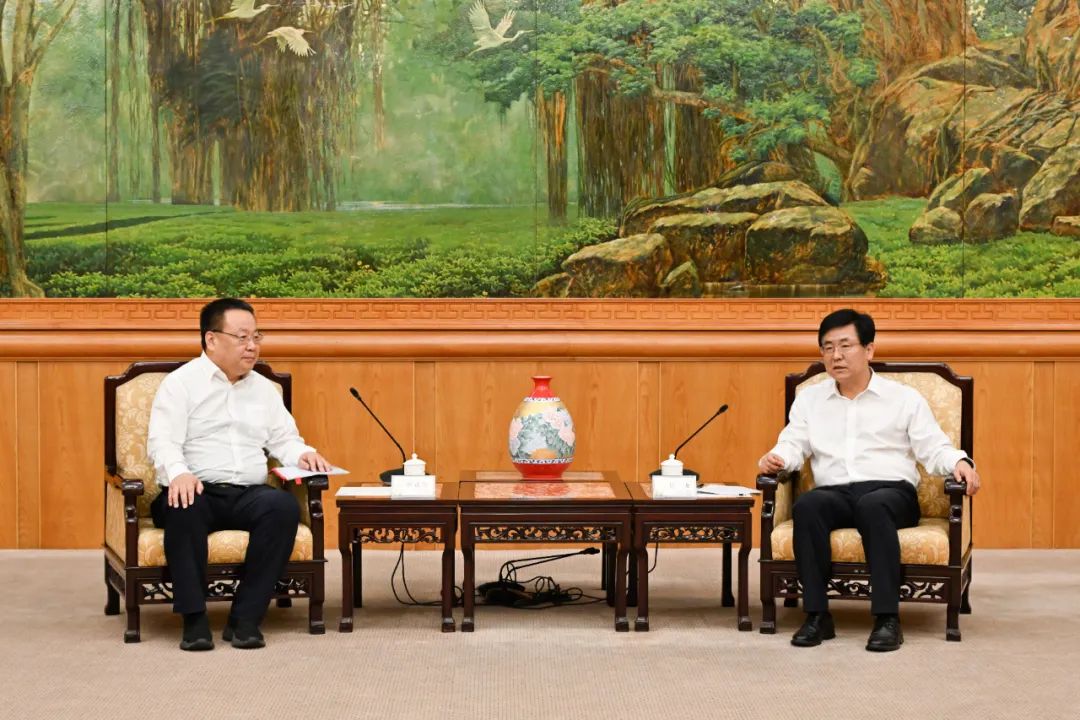 中核集團總經(jīng)理、黨組副書記申彥鋒拜會福建省委副書記、省長趙龍