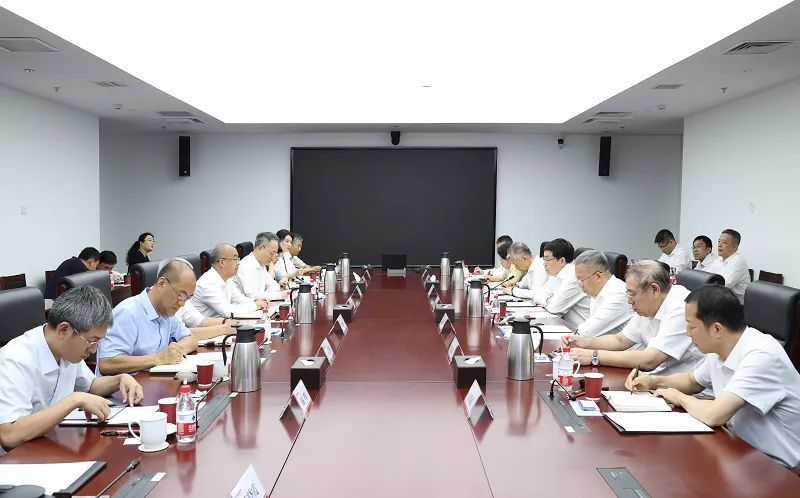 國家電網(wǎng)公司董事長、黨組書記張智剛拜訪懷柔實(shí)驗(yàn)室并交流座談