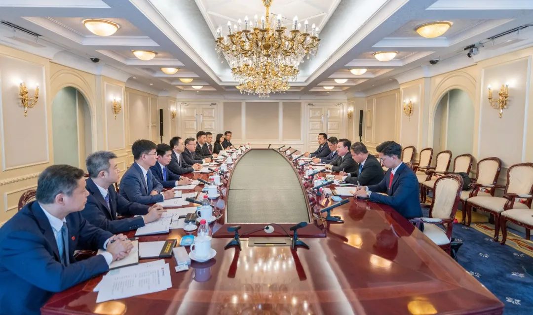 大唐集團(tuán)黨組書記、董事長鄒磊與老撾總理府辦公廳部長、總理首席顧問西納萬·蘇發(fā)努馮會談