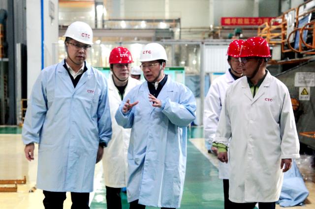中國電氣裝備黨委書記、董事長李洪鳳赴浙江盛達(dá)、恒馳電氣、西電常變、常州東智調(diào)研
