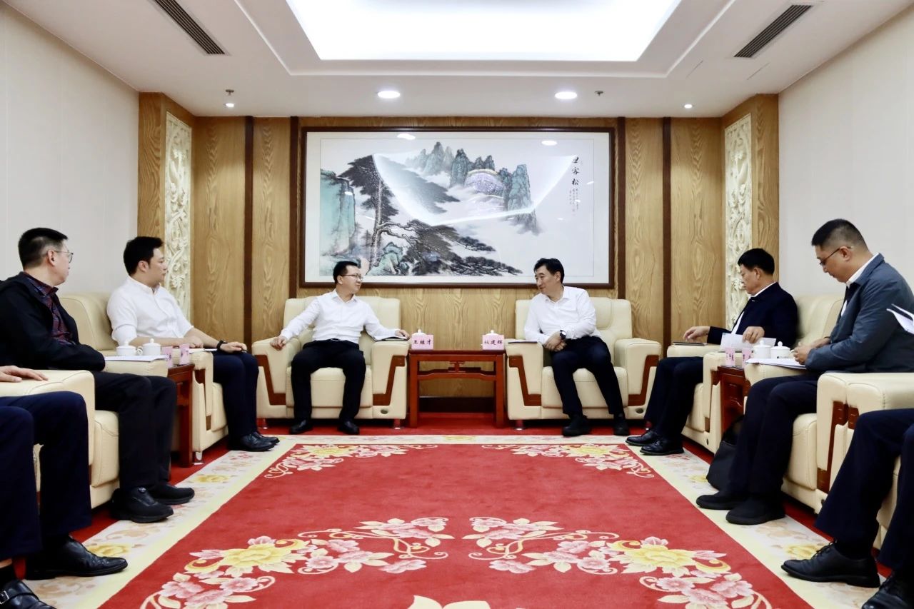 大唐云南公司黨委書記、董事長王繼才拜會臨滄市委書記、市長杜建輝