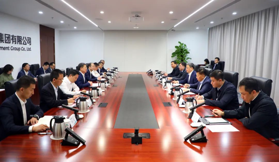 中國電氣裝備黨委書記、董事長李洪鳳會見濟南市委副書記、市長于海田